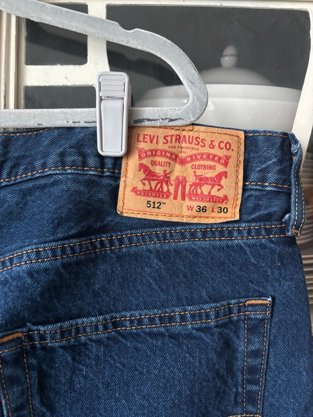 Levi’s 512 Jeans - Picture 5 of 5